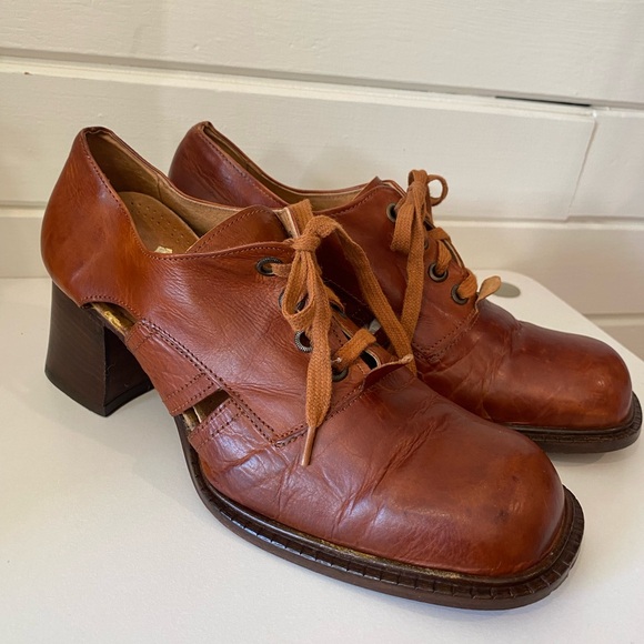 Vintage 1960s Brown Leather Shoes, Lace Up, EU Size 37, US 6.5 - Picture 3 of 8